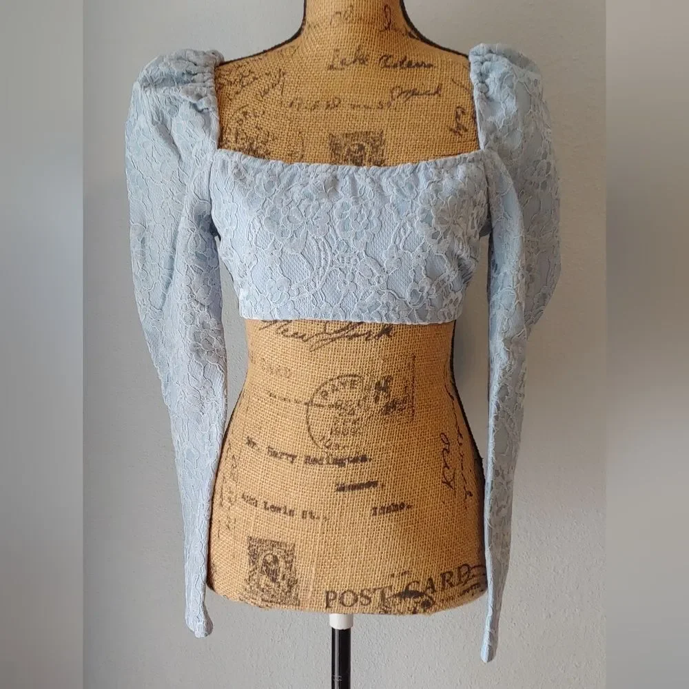 Naked Wardrobe The Statement Lace Long Sleeve Crop Top NWT Sz S Blue